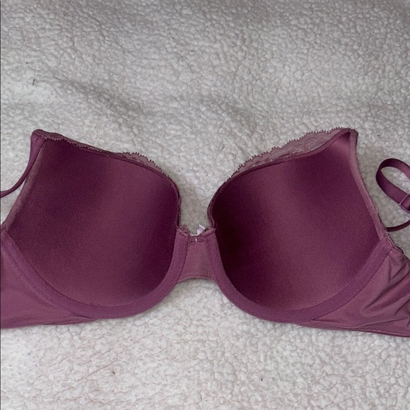 Victoria's Secret Purple Lace Padded Bra - Picture 2 of 10